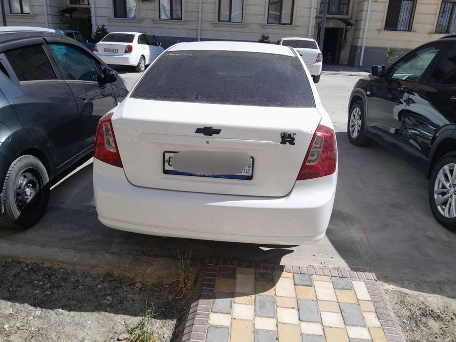 Lasetti gentra oq rang