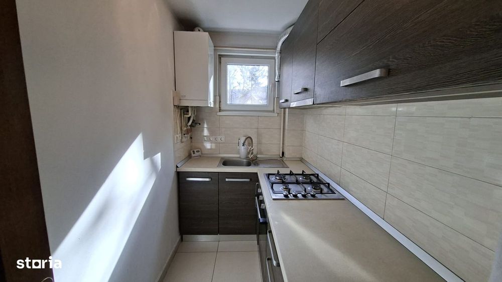 De vanzare apartament cu 3 camere, Tg. Mures, Zona Budai