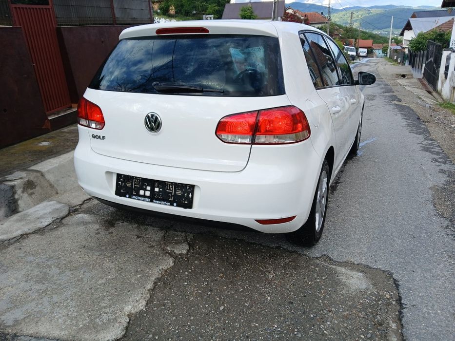 VOLKSWAGEN Golf 2010 — imagine 4