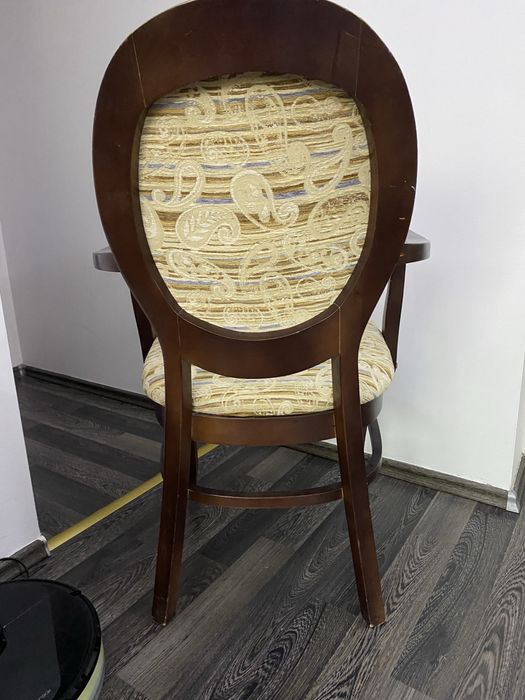 Масивен стол барок