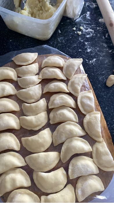 Выпечка,лапша лагман,вареники