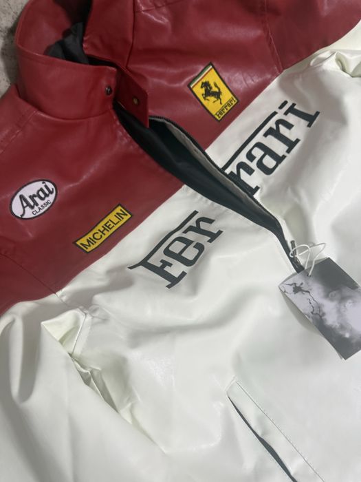 Куртка искуственная кожа , очень красивая