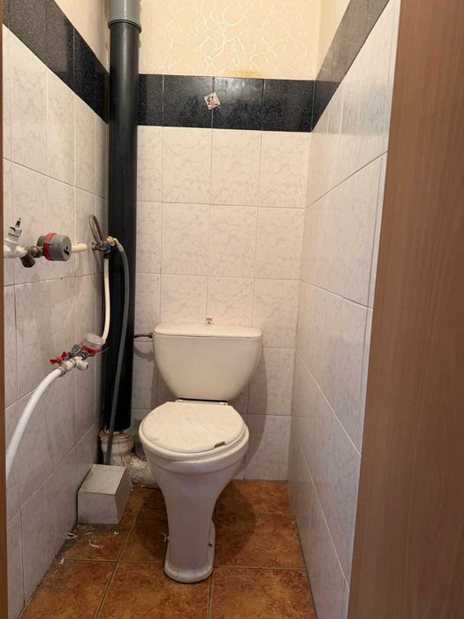 Продам трехкомнатную  на Кск