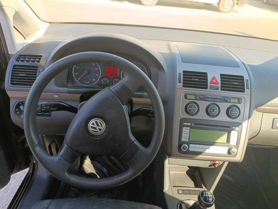 Vw touran 7 locuri 1.6 benzină MPI