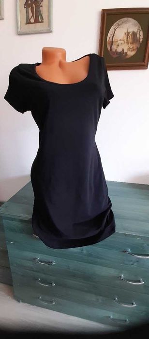 Rochii dama  deosebite din diverse materiale, marimea 40/42