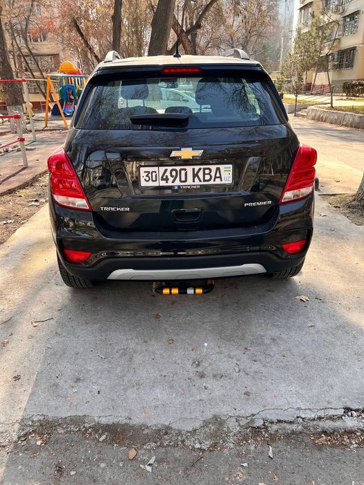 Tracker 1 premier