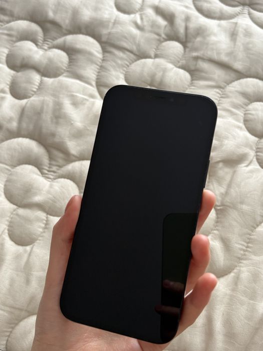 продам iphone 12