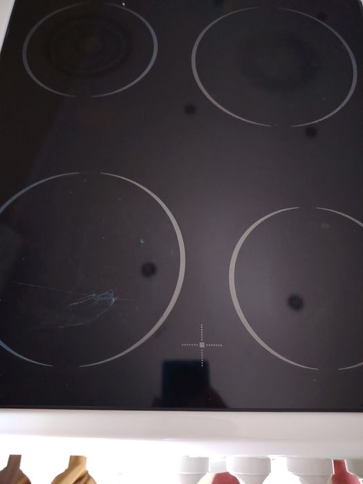 Vând aragaz electric