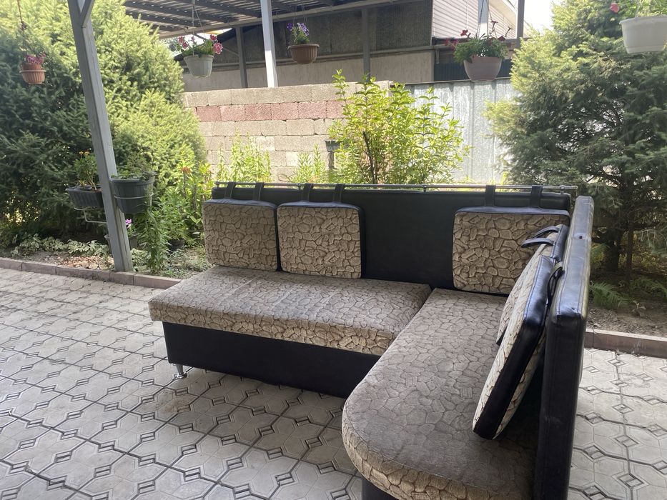 Продам кухонный уголок