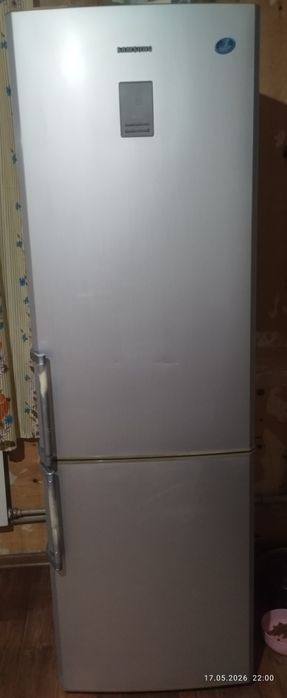 Продам холодильник.