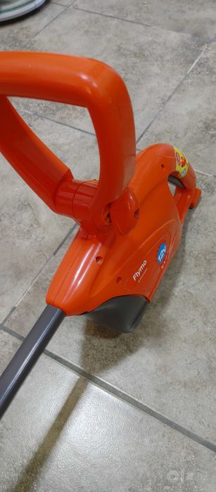 Продам акомуляторный тример для газона