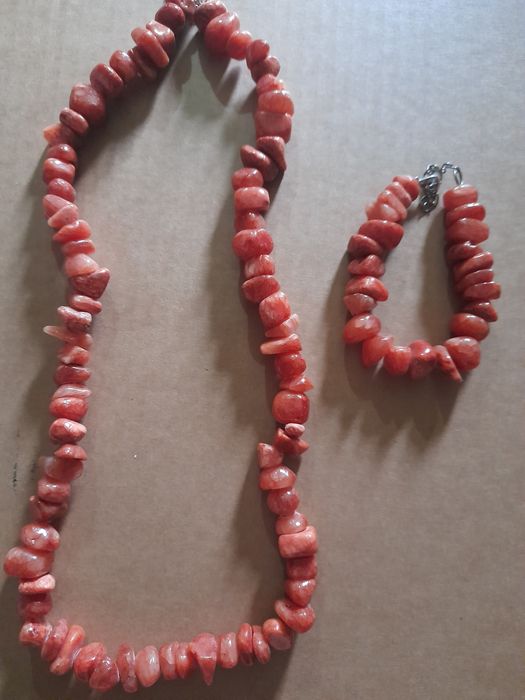 Продам бижутерию(сердолик)