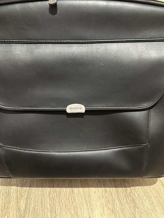 Geanta pentru laptop