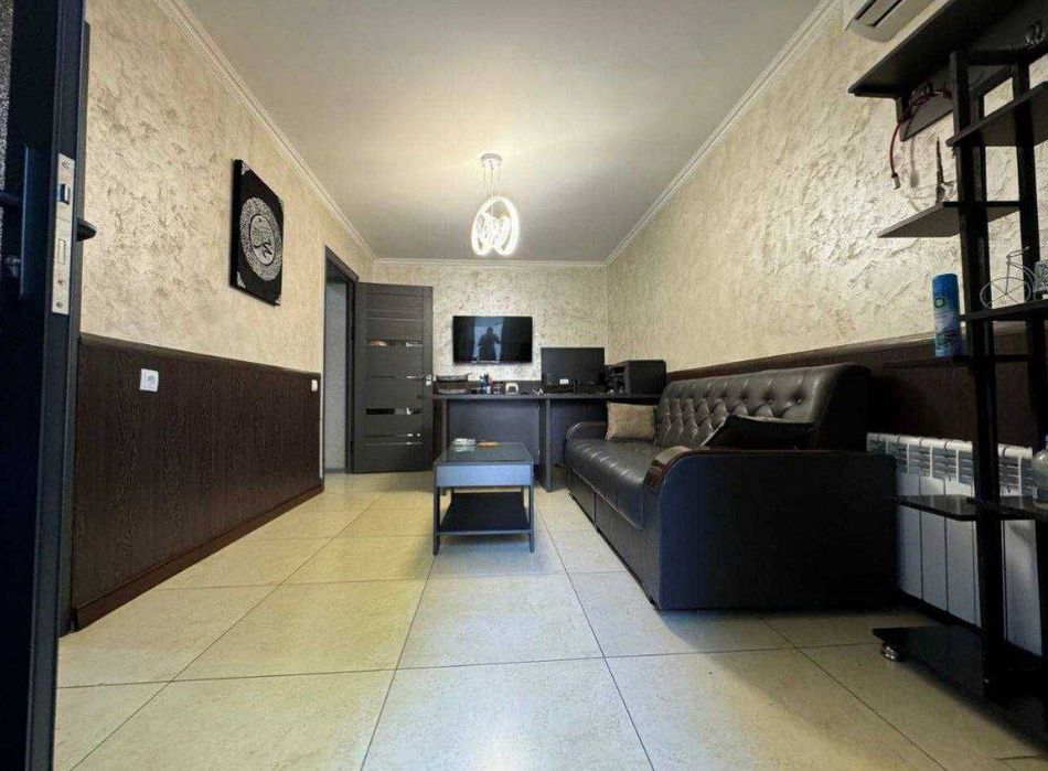 Небольшой Офис 2Комн.с Отдельным входом