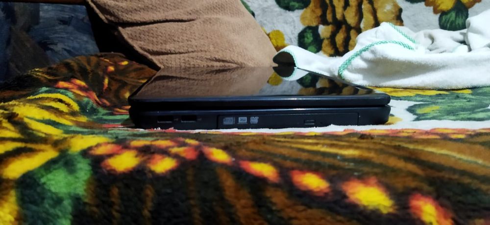 Продам ноутбук в отличном состоянии