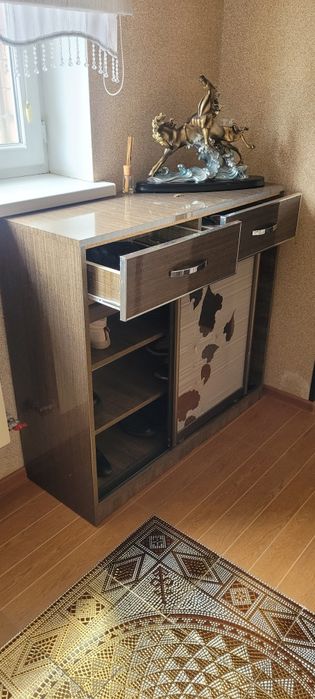 Тумба для обуви.