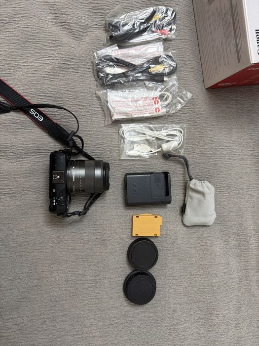 Фотоаппарат Canon Eos m