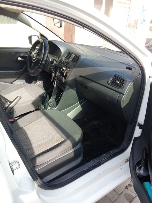Продам VW POLO 2014г/в , 1.6механика