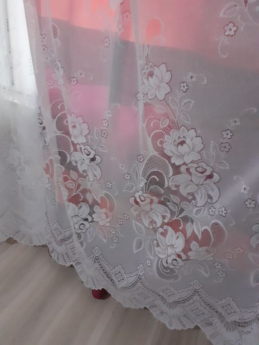 Draperii diverse mărimi și culori