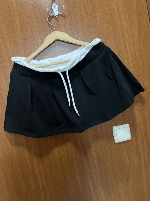 Дамска тениска и панталонки