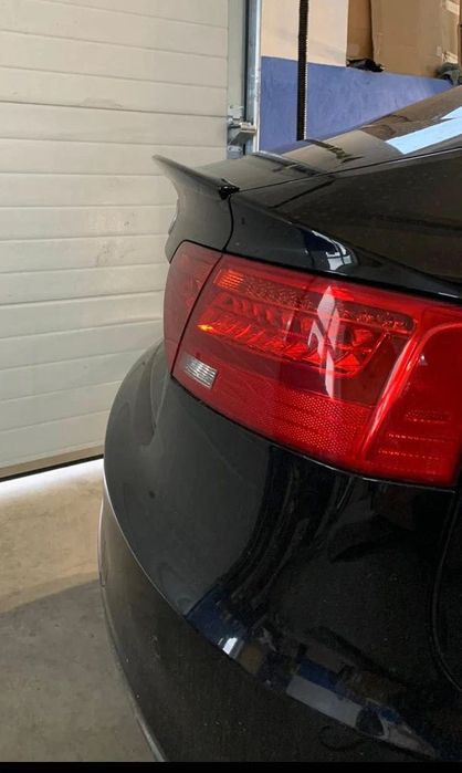 Eleron portbagaj compatibil Audi A5 SportBack S5 Style negru lucios
