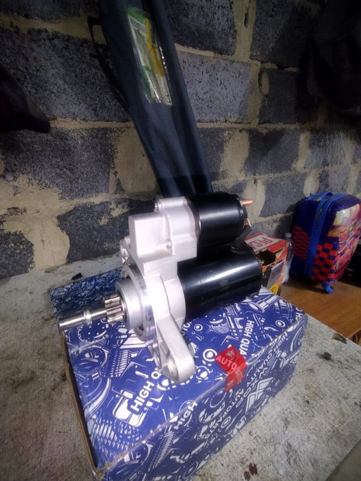 Продам стартер Volkswagen golf 3