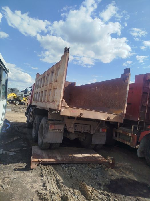 Продам самосвал хово