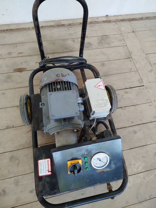 Karcher sotiladi srochni.