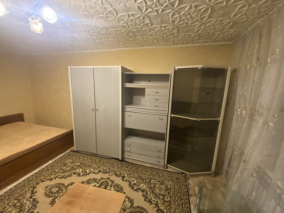 Продам Сервант б/у