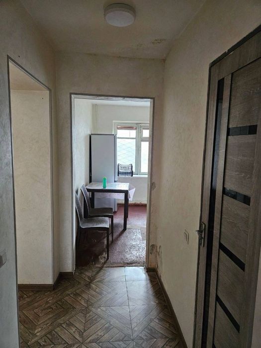 Чиланзар 2 пионерский квартира под офис 27кв.м фасад 6м первая линия