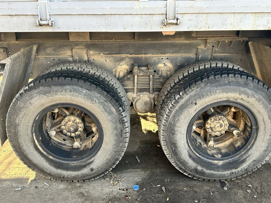 Автомобиль КАМАз 4310
