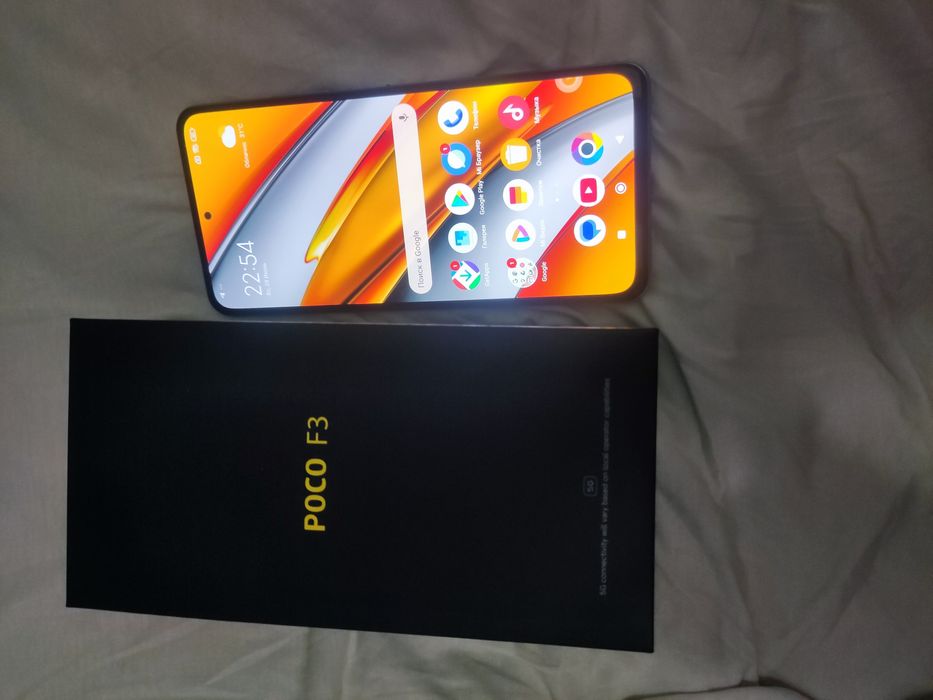 Продам смартфон Poco f3