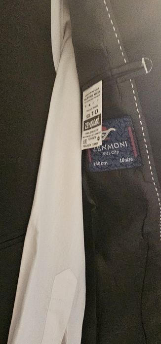 Costum 4 piese impecabil