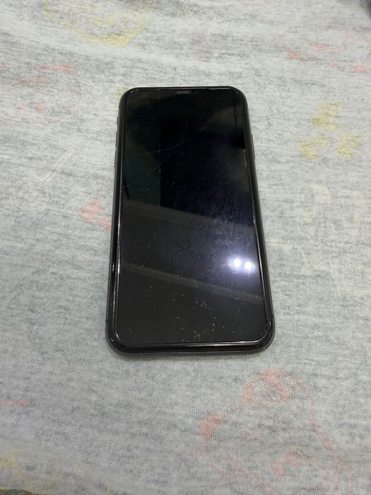 iPhone 11 64г в хорошем состояние