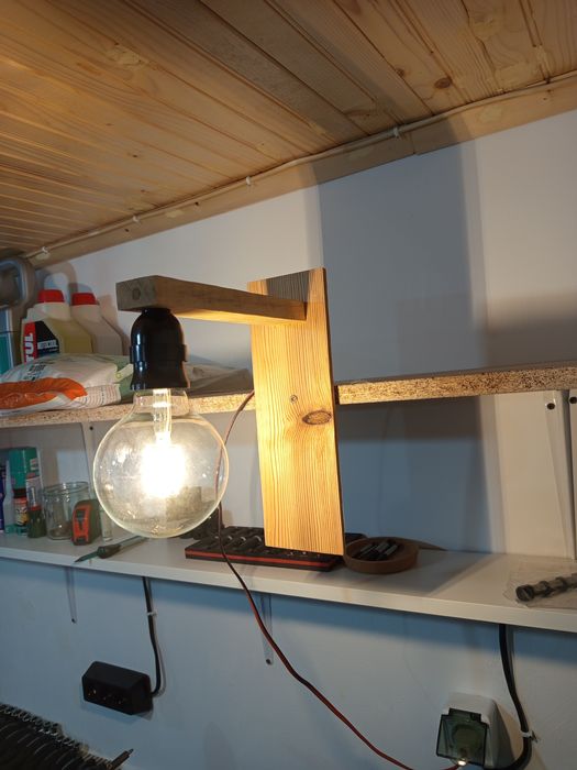 Стена лампа ръчно изработена