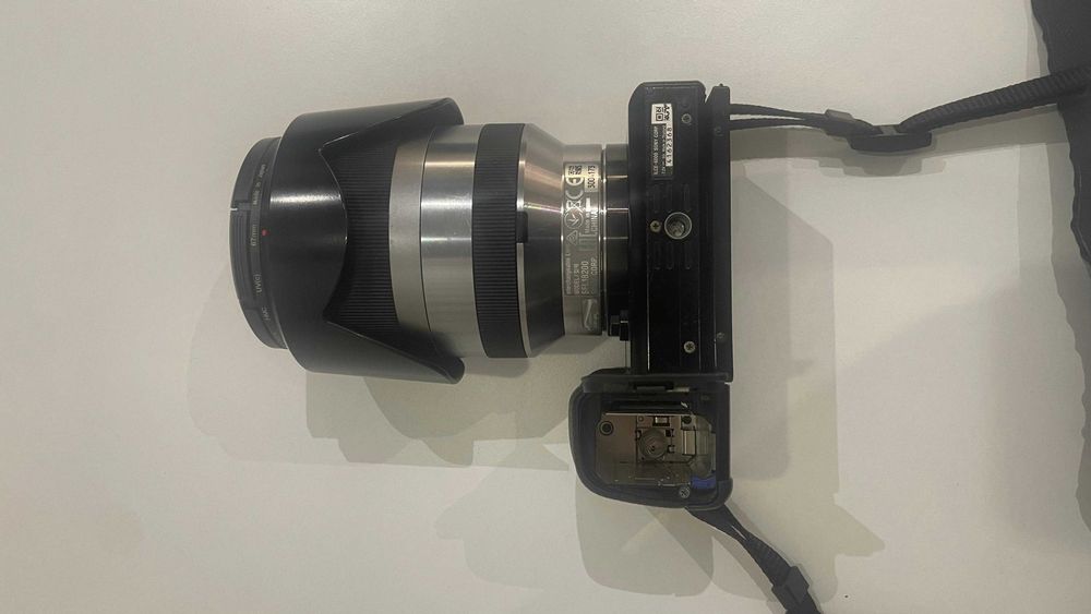 Camera Sony a6000 + obiectiv Sony OSS 18-200 f3.5-6.3