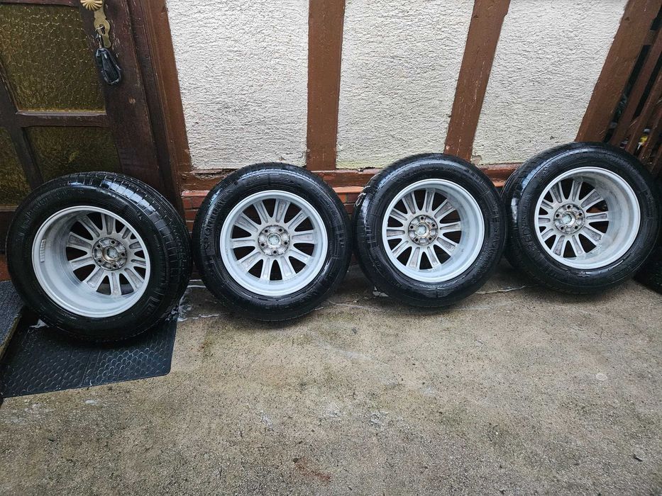 Лети джанти 17" 5х114,3 гуми 225/65/17