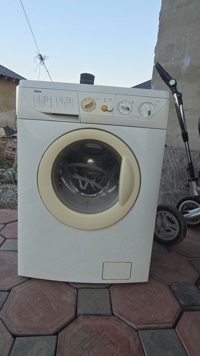 30000тг Стиральная машина 6кг Zanussi