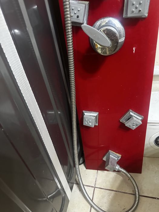 Vand duș visiniu functional