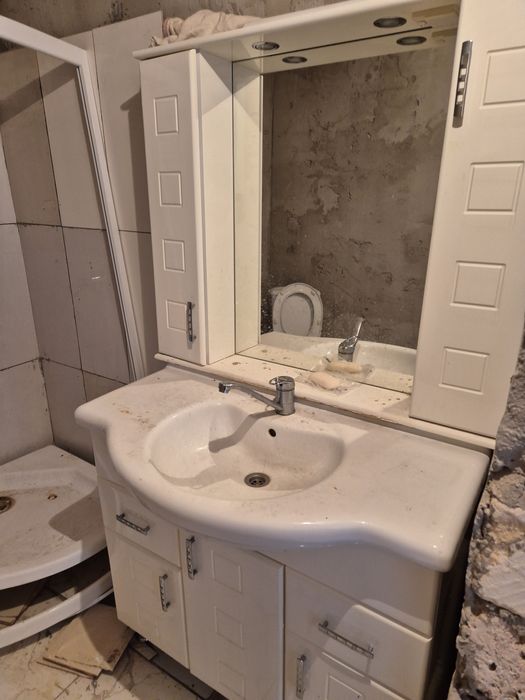 Продается душевая и раковина для ванны