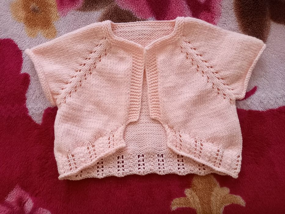 Продаются вязаные детские вещи