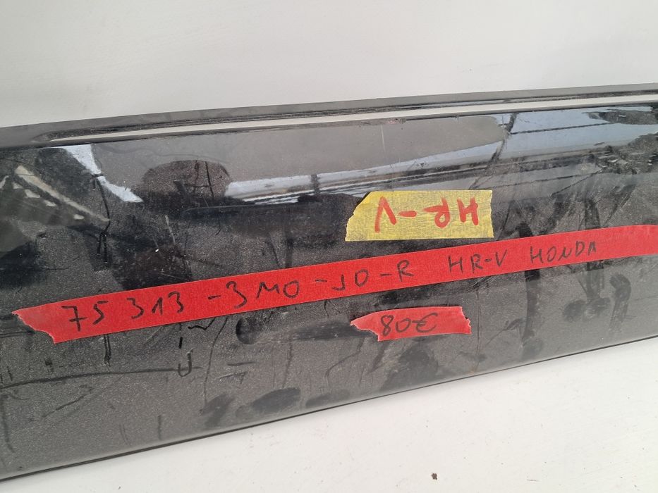 Лайснa  калник врата  хонда Honda HR-V  2021/25г