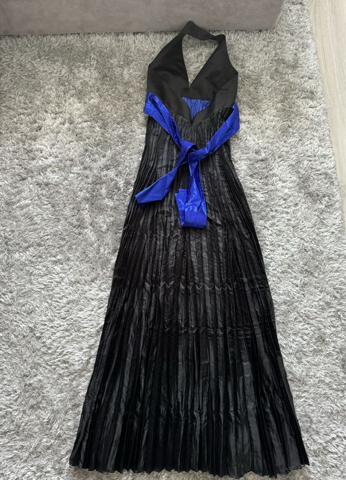 Официална рокля ADOLFO DOMINGUEZ