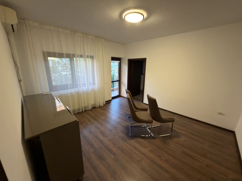 Inchiriere apartament 5 camere direct proprietar ( A se citi detaliile