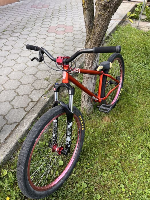 Dartmoor Cody Dirt Jump / Street Bike – RockShox Argyle, frână Magura hidraulică – 2200 RON