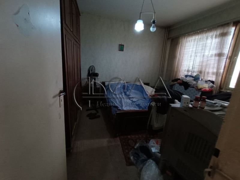 Продава се Двустаен апартамент в София, Надежда 1 - 65 кв.м за 1708 €/кв.м - Снимка #1