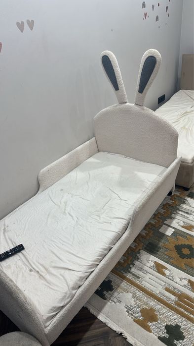 Детская кровать б/у.
