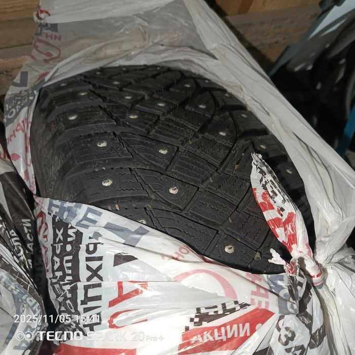 Продам резину 235/60/р18