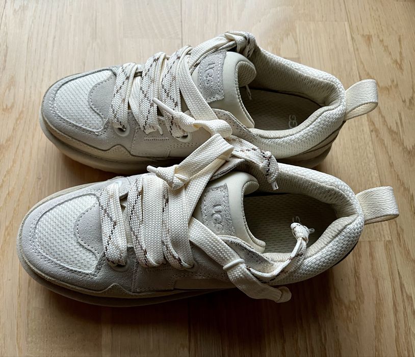 UGG Lowmel - dama - marimea 38