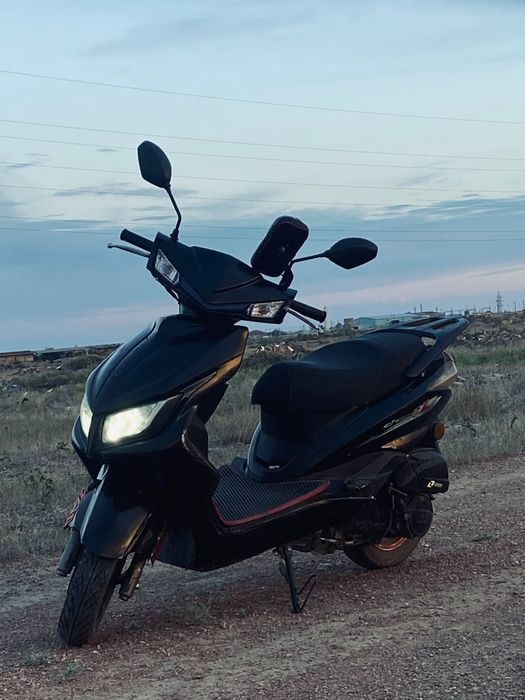 Продам скутер м8